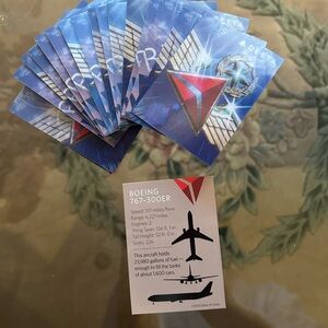 Delta Airlines Boeing 767-300ER Cards